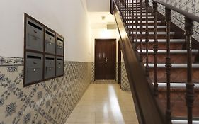 Typical Mouraria By Homing